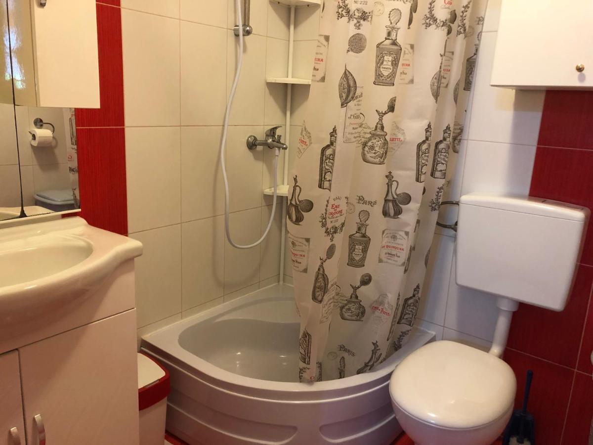 Apartman Luka Vir Apartment Exterior foto