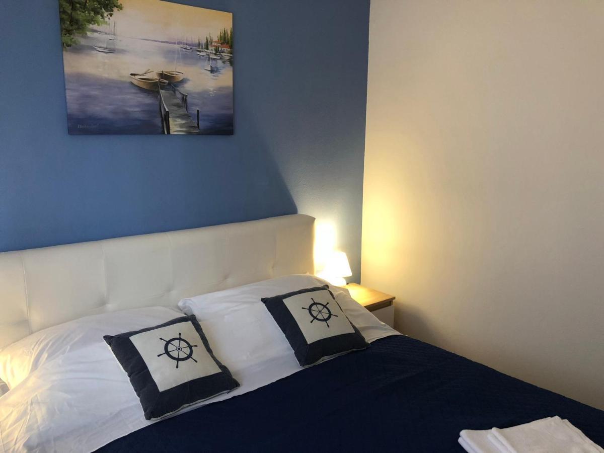 Apartman Luka Vir Apartment Exterior foto