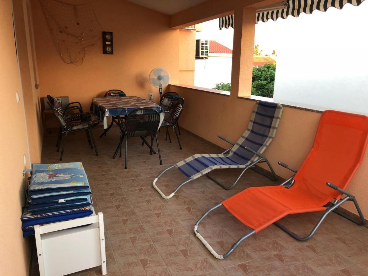 Apartman Luka Vir Apartment Exterior foto