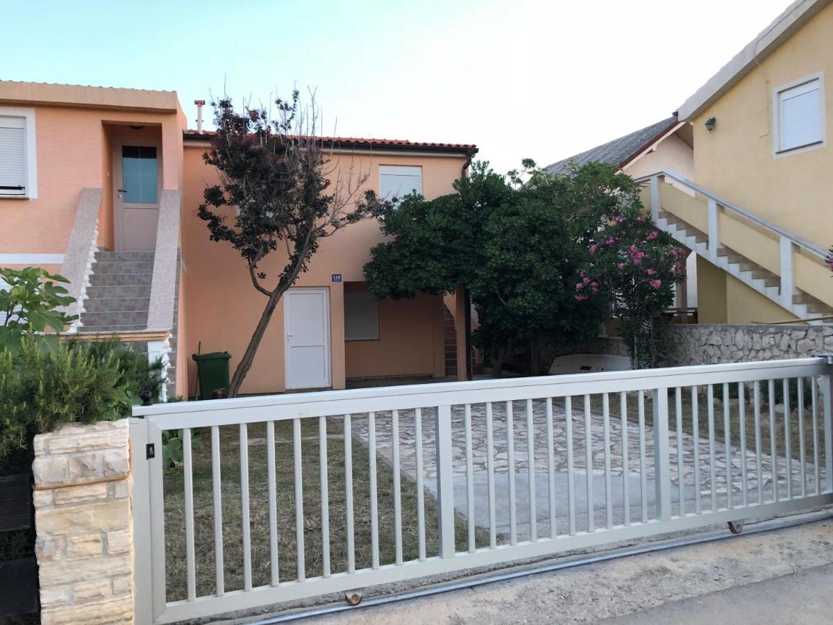 Apartman Luka Vir Apartment Exterior foto