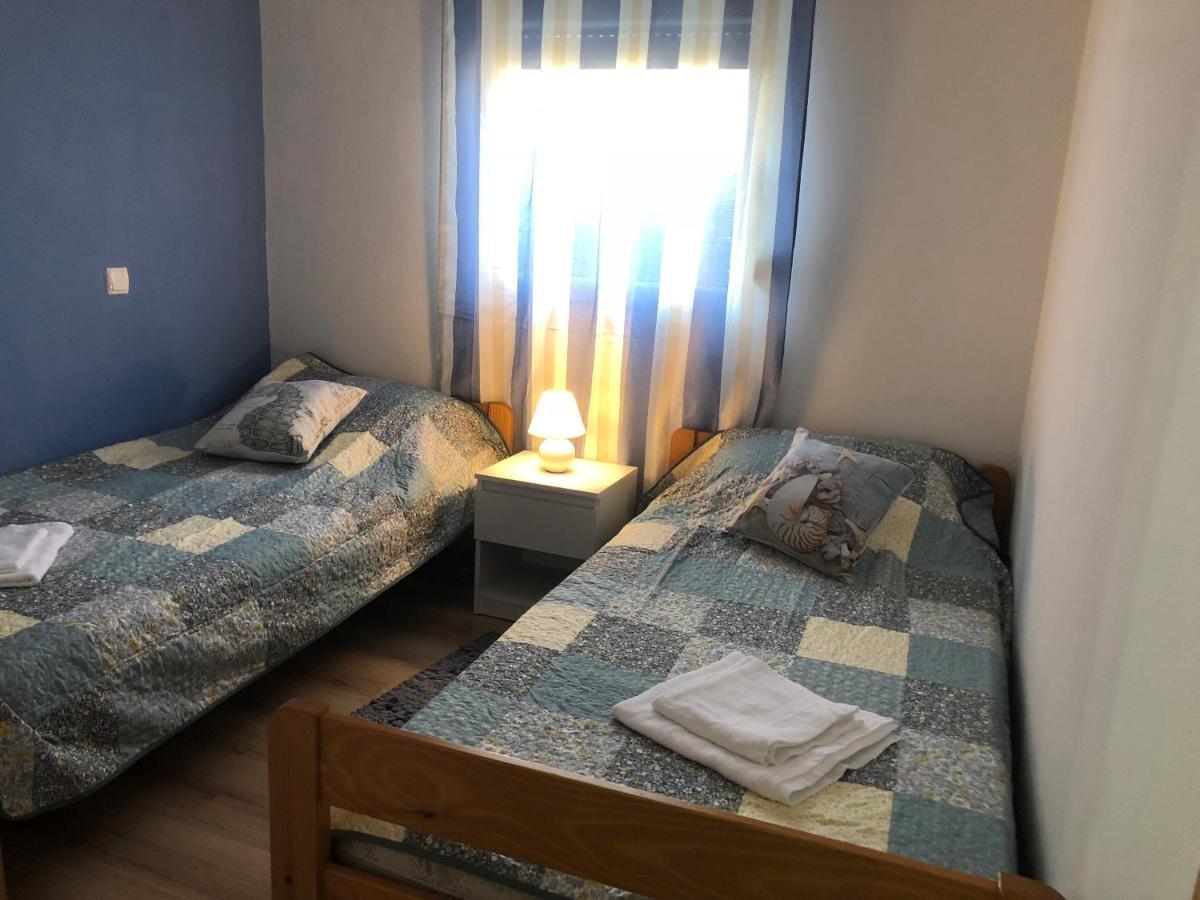 Apartman Luka Vir Apartment Exterior foto